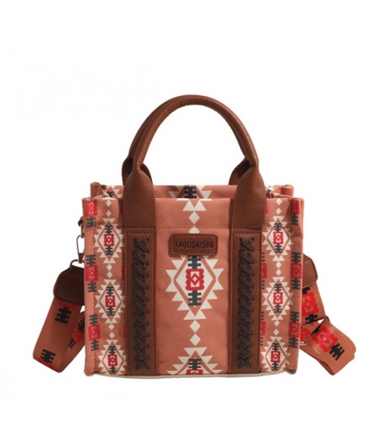 Handbags Closeout . 932 Units. EXW Los Angeles 